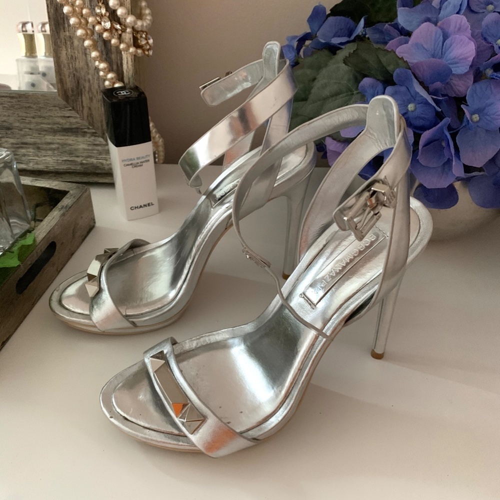 bcbgmaxazria high heels